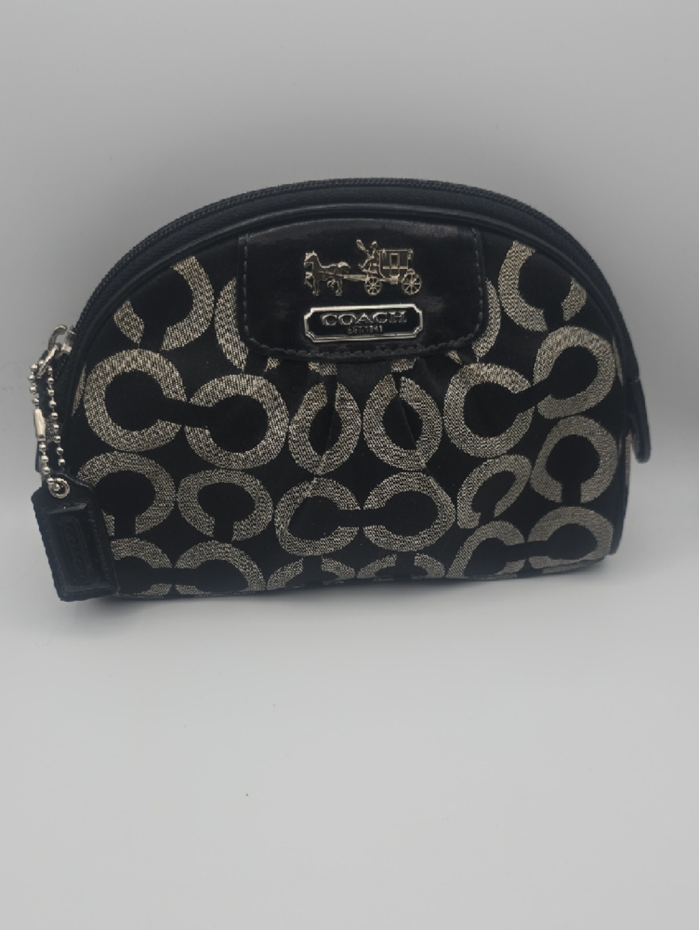 Coach Black & Metallic Silver Signature Dome Small Cosmetic Case/Pouch (V-G)🩶🖤 - Picture 2 of 10